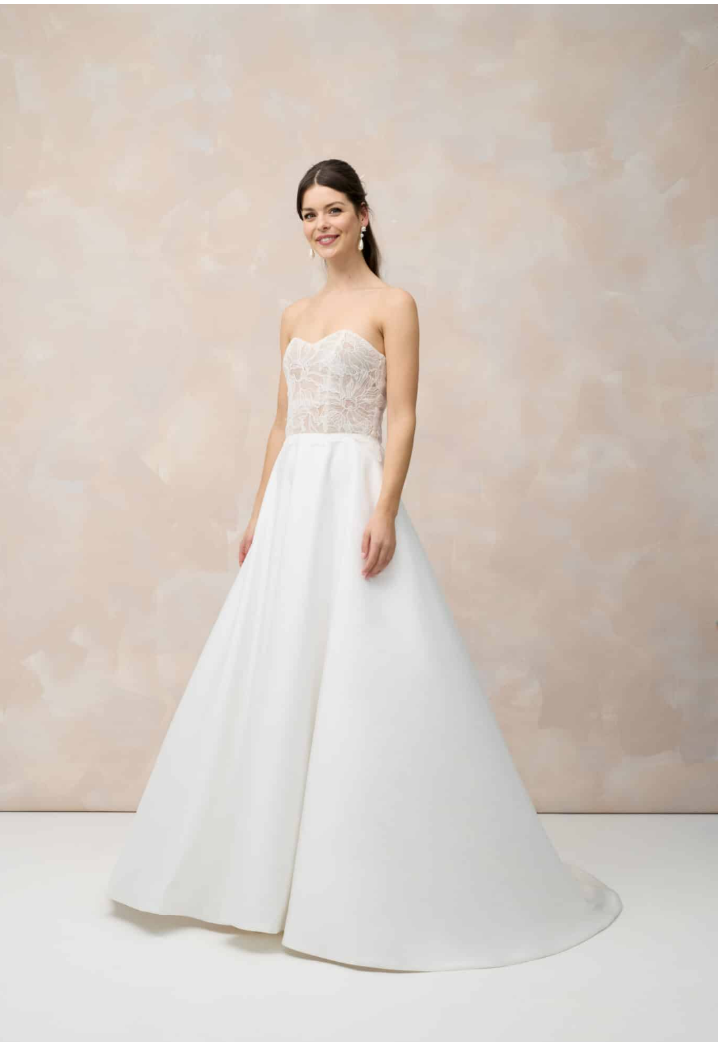 brautkleid marylise elas braeute love me like you do 2