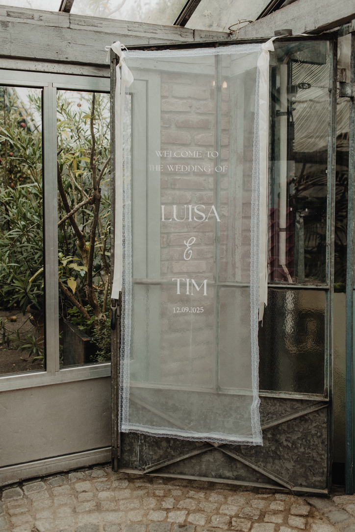 8D2CAECD 9A5E 4280 B811 AE6D2E959C47 1 105 c